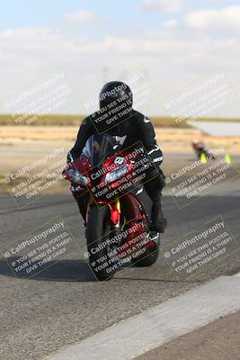 media/Nov-03-2024-TrackDaz (Sun) [[44580f4982]]/B Group/1220pm (Wheelie Bump)/